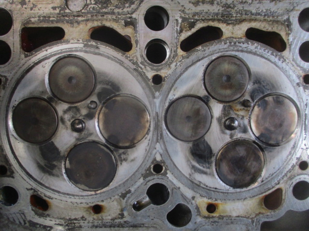 фото №7, Skoda octavia ii 2.0tdi головка двигуна 03g103373a bkd