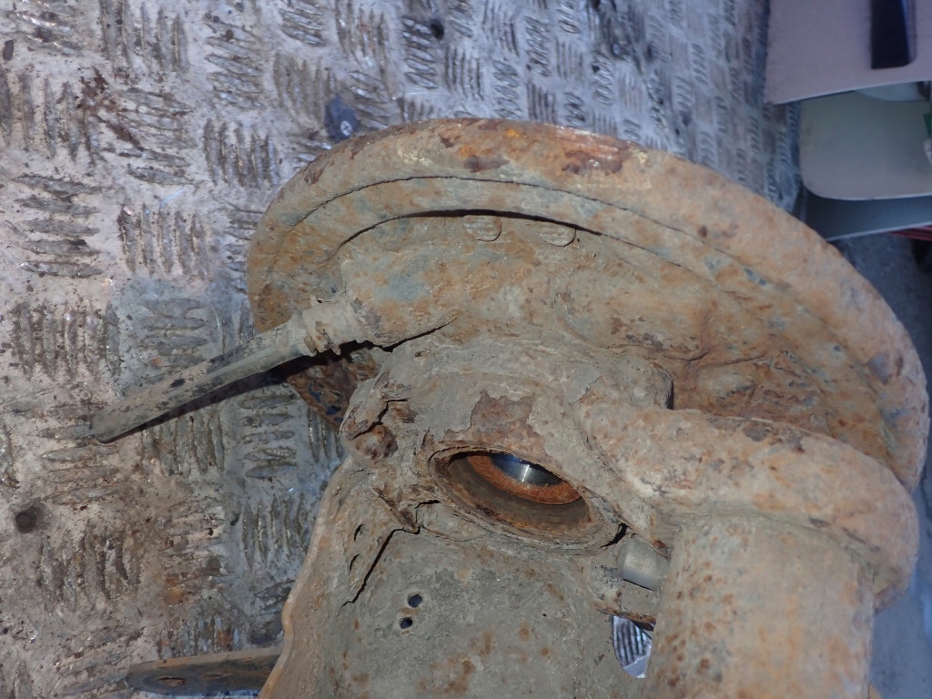 Honda hr-v 1 01-06 ось задняя балка задний  тормозные барабаны abs в Украине