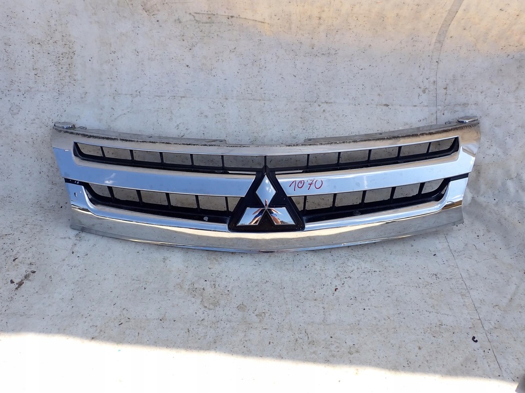 фото №1, Mitsubishi l200 v 5 15-19 решітка радіатора решітка радіатора