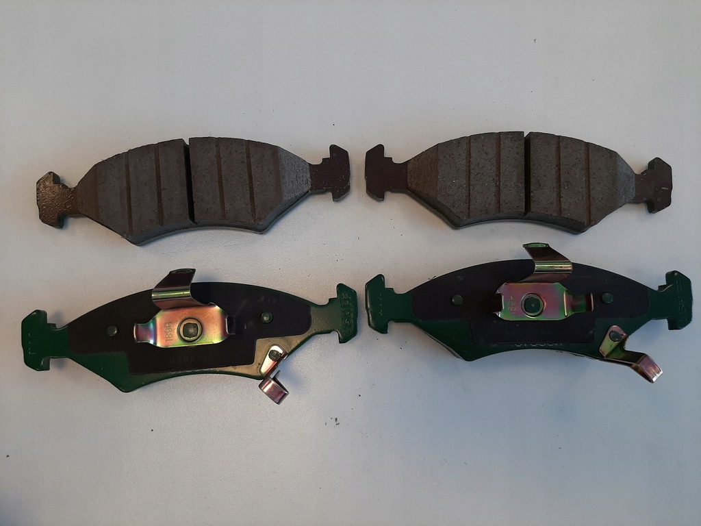 фото №1, Тормозные колодки тормозные оригинал kia распродажа 0k2a43323z