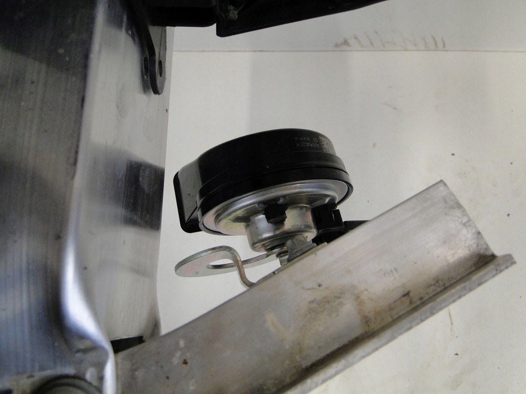 фото №16, Mercedes pas передний усилитель балка зона жалюзи замок glb x247 247