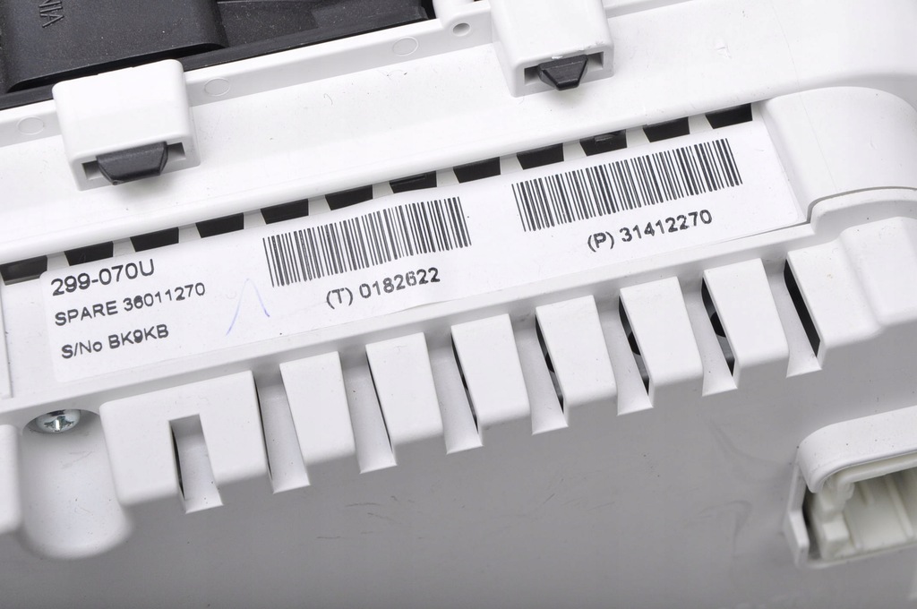 фото №9, Volvo v40 ii 2.0 d3 счетчик приборы 31412270