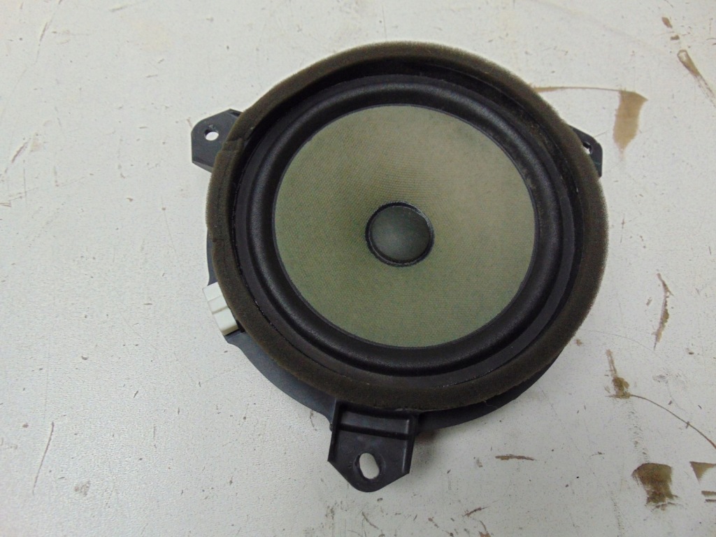 Купити Динамік двері правий задній toyota rav4 iv 86160-52331