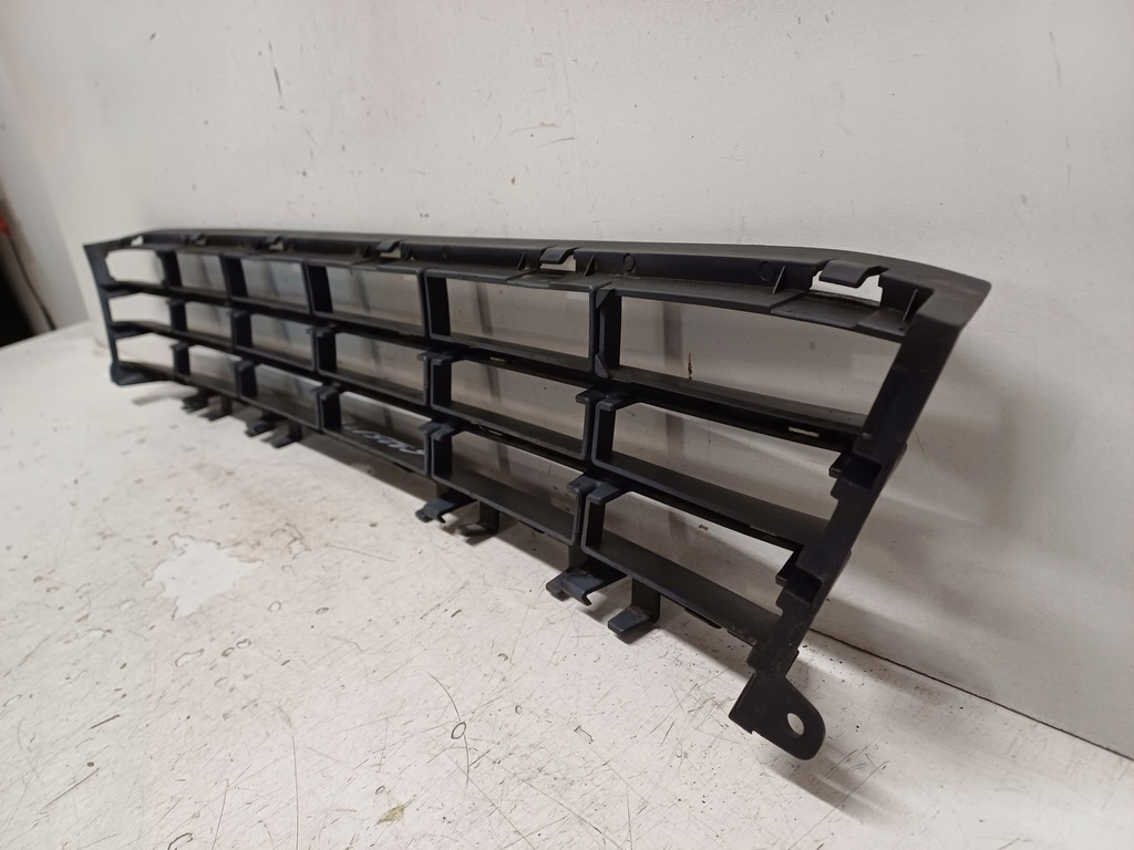 фото №7, Volvo v70 3 iii lift - решётка бампера перед хром