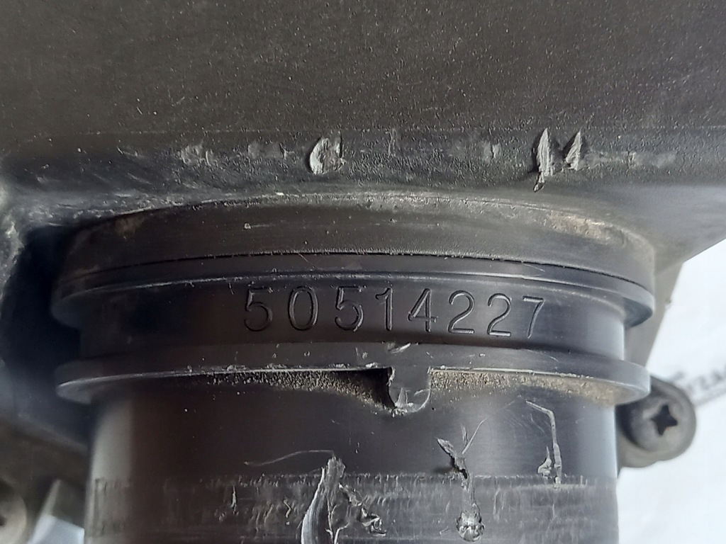 Alfa romeo mito 10r корпус фільтра повітря 50514227 Недорого