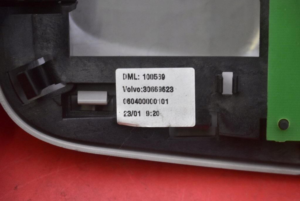 фото №9, Лампа освітлення салону перед 30669623 volvo xc90 1 i 02-06