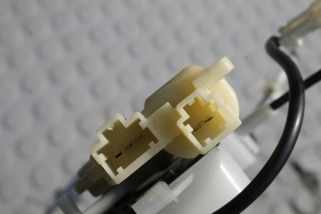 фото №5, Замок крышки багажника задняя honda insight ii 09-14