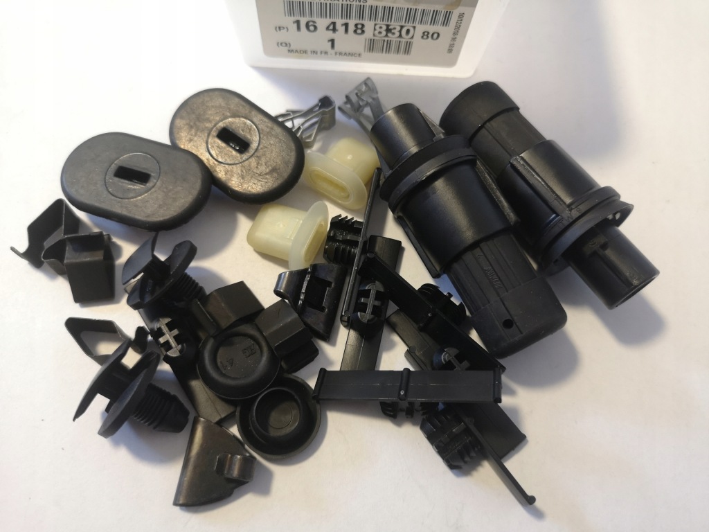 фото №1, Набор клипсы штифты заклёпки крышки citroen c3 iii