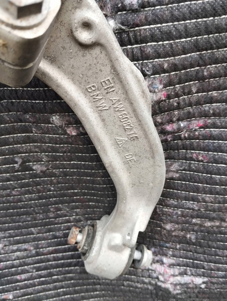 фото №8, Поворотный кулак правая bmw x6m x5m 4.4 e71 e70 амортизатор приводной вал рычаги