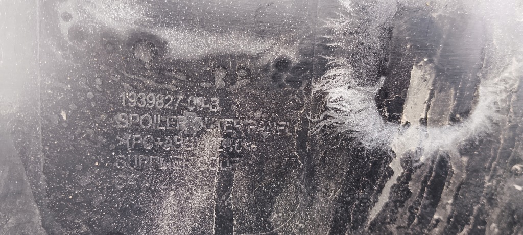 Кришка багажника задній задня спойлер спойлер tesla model y juniper рестайлінг  25-26 1939827-00-b Оригінал