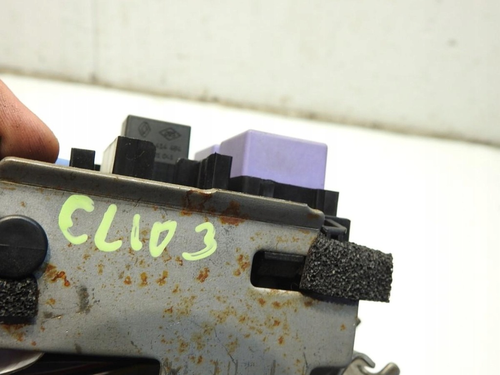 фото №2, Коробка предохранителей renault clio iii 1.5 dci 8200003634