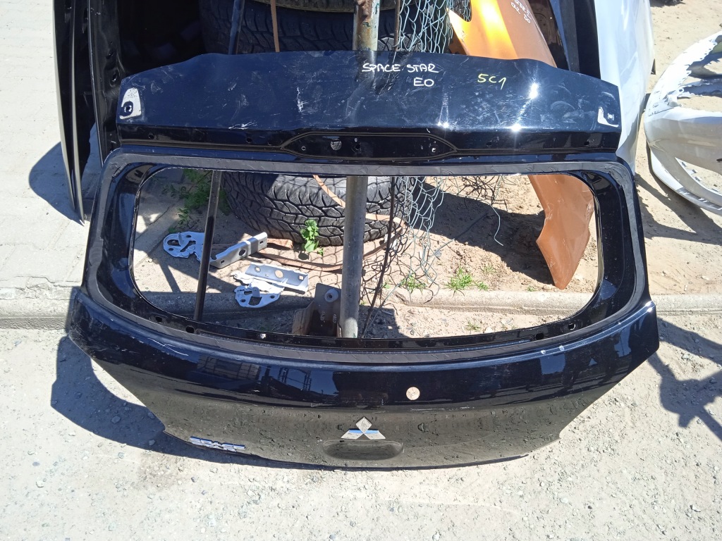 фото №1, Mitsubishi space star кришка багажника задня