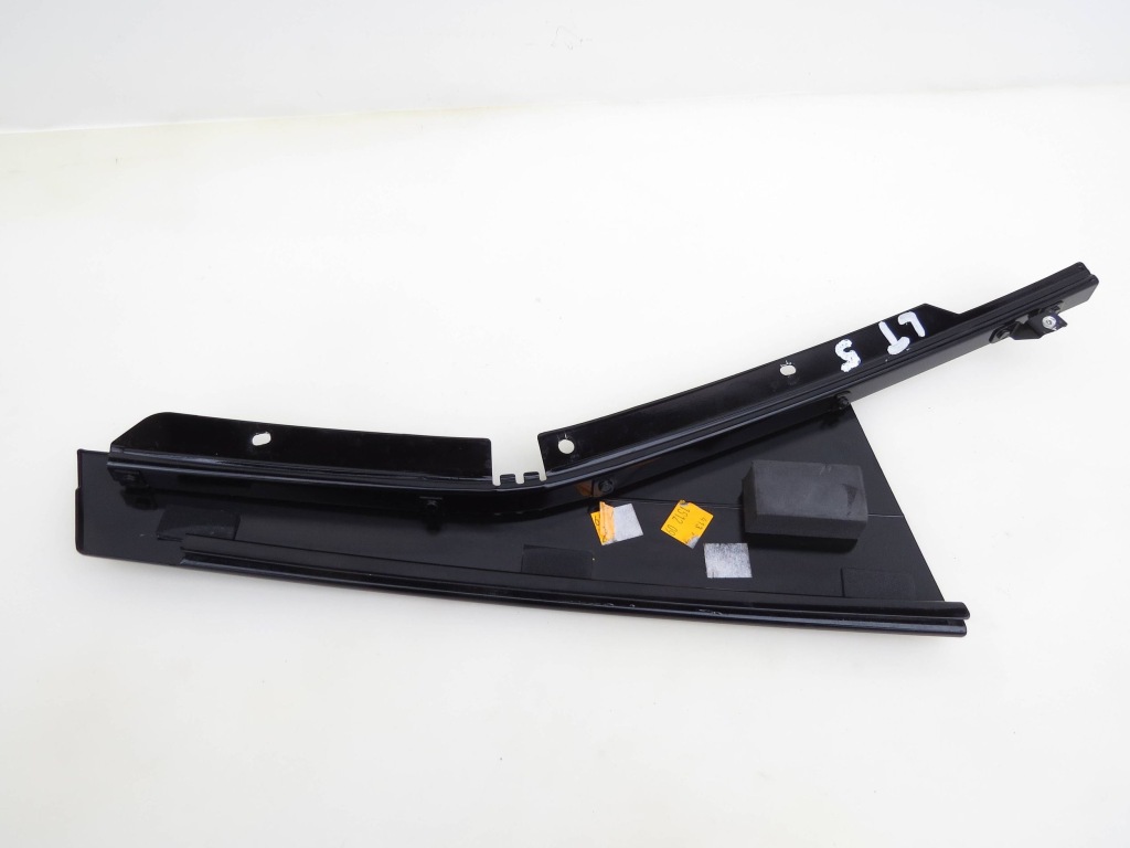 Молдинг накладка трикутник дверей ліве задні задня 31294838 volvo xc60 1 Доставка