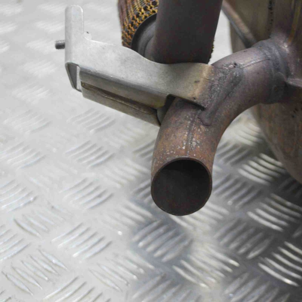 фото №7, Гаситель конечный bmw i3 i01 8614958 11706030 0.6l 125kw 2016