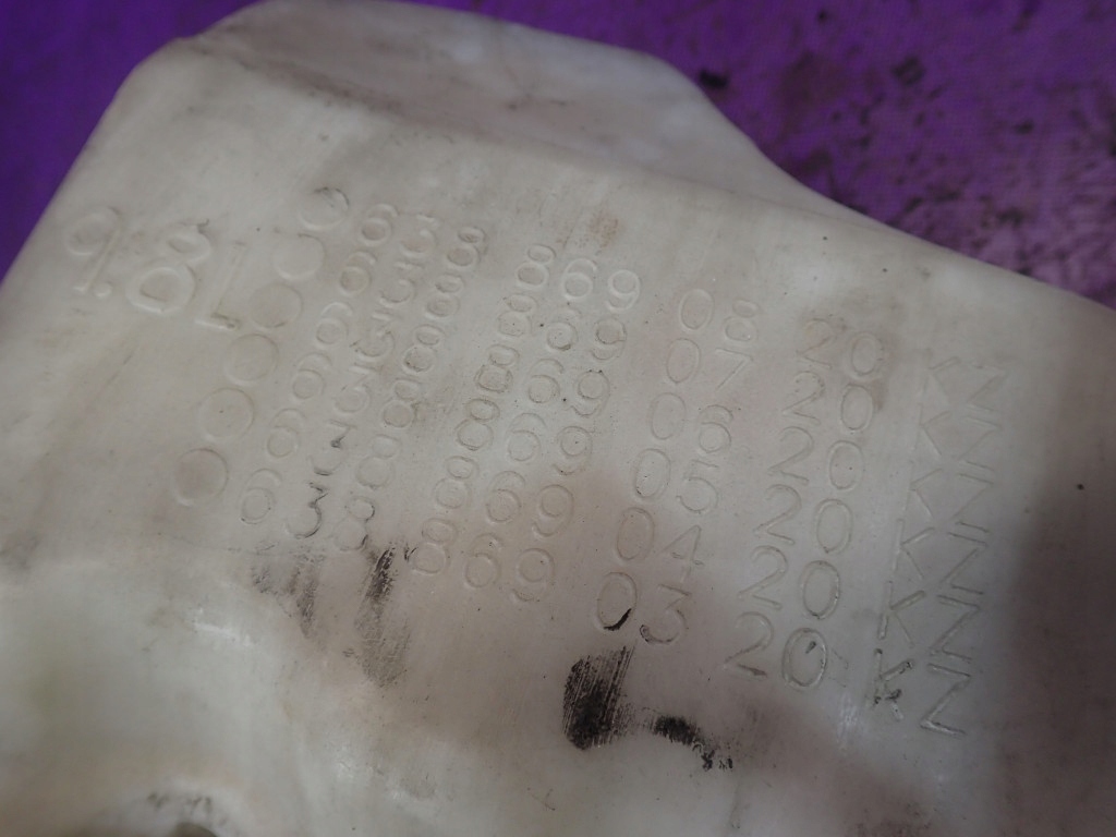 фото №5, Mercedes vito w638 96-03 бачок омывателя насос 6388690820