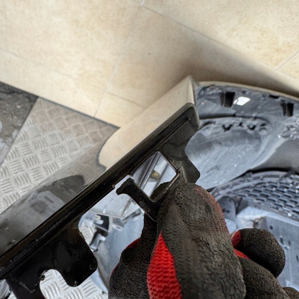 фото №7, Бампер передній kompletny jaguar e-pace 4 pdc 2018 rok