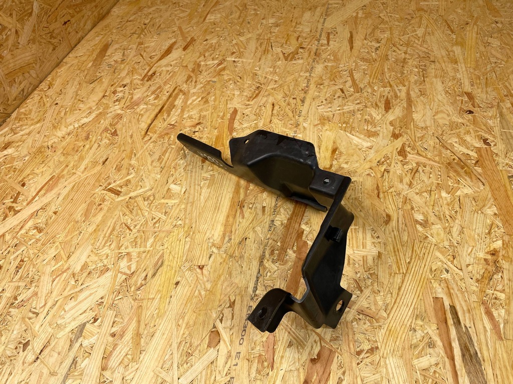 фото №8, Впуск повітропровід повітря перед права jaguar xe x760 gx73-001a04-ab