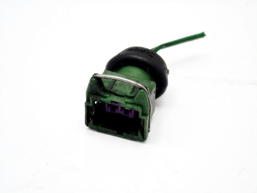 фото №1, Штекер проводка 1.4 8v 206 306 partner berlingo