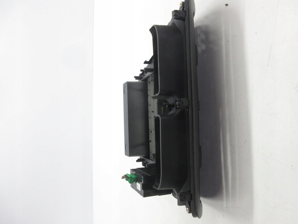 фото №7, Honda civic vii 1.4 90 km d14z6 рамка радио консоли центральной