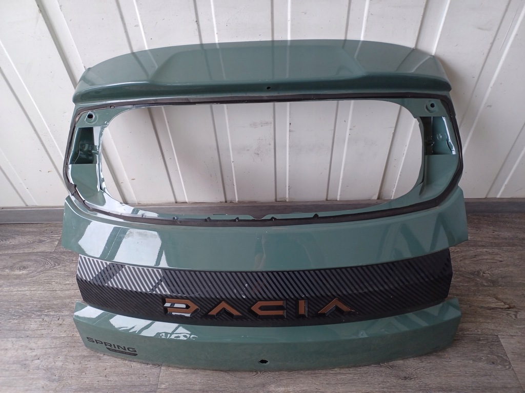 фото №1, Крышка багажника задняя задняя -------- dacia spring lift 2024-