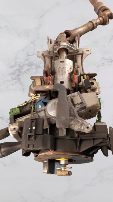 фото №4, Колонка кермова ford focus 1.7d 00r