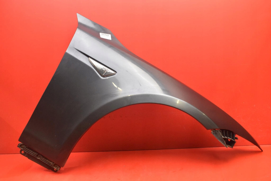 Купити Крило правий перед передній szary tesla model s 12-20