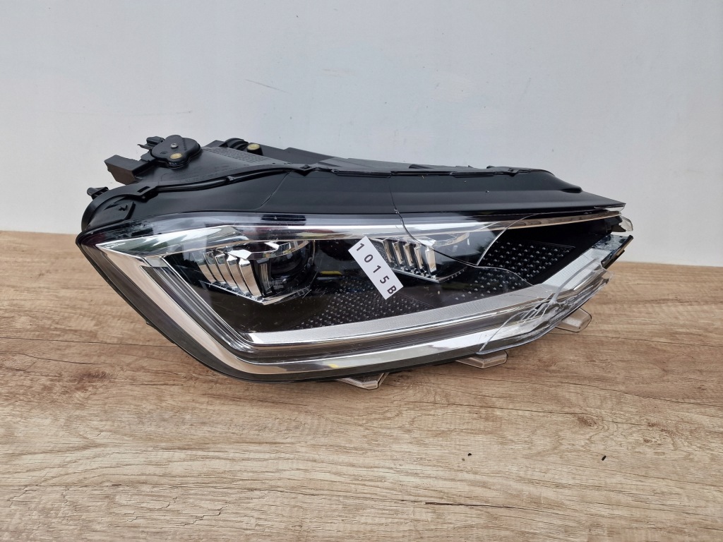 фото №1, Vw golf sportsvan lift правая лампа перед full led