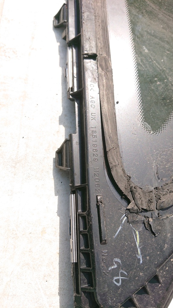 фото №6, Mercedes glc 253 скло кузовна права трикутник