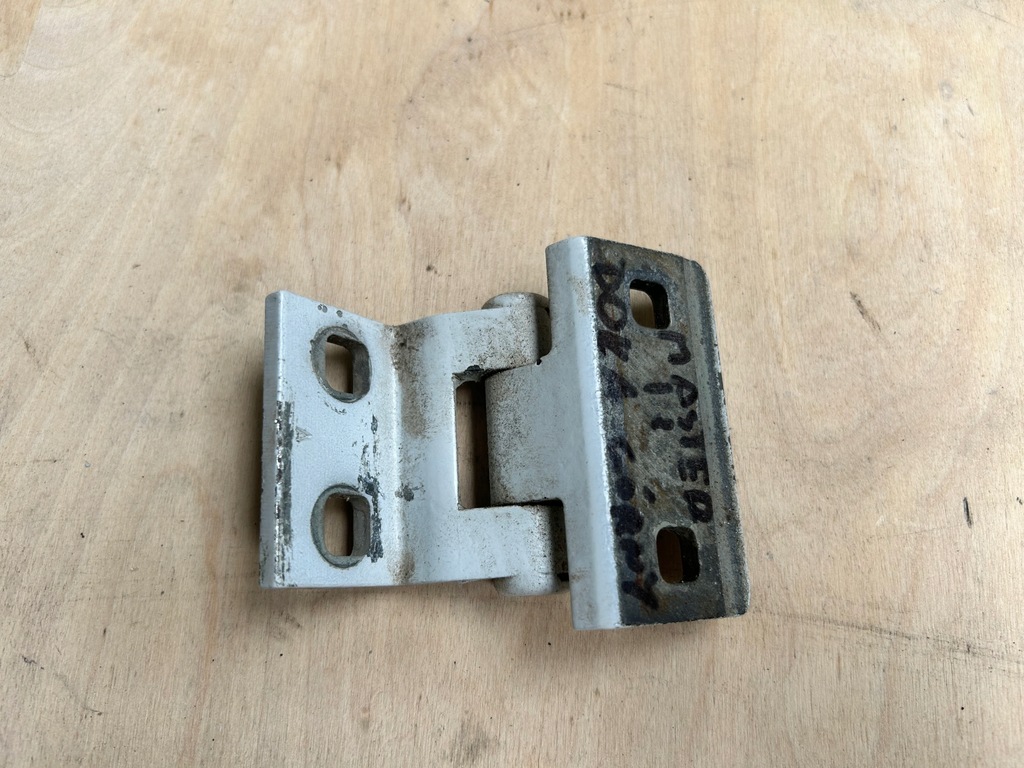 фото №3, Петля дверь верхний renault master ii doka