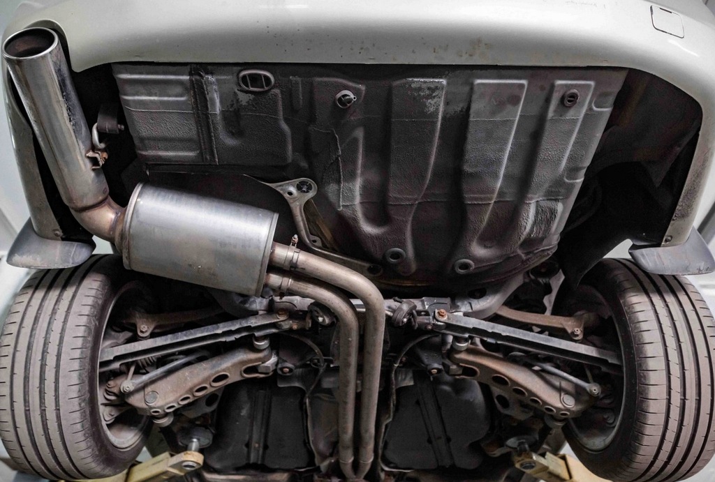 фото №11, Subaru tribeca 3.0 3.6 rok produkcji od 2005-0/00 гасник комплект система