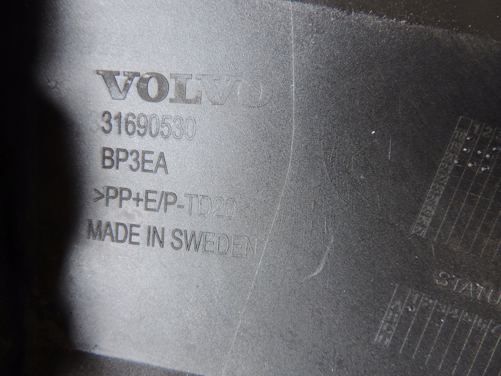 фото №16, Volvo v60 s60 ii r-design 2018 2019 передній бампер