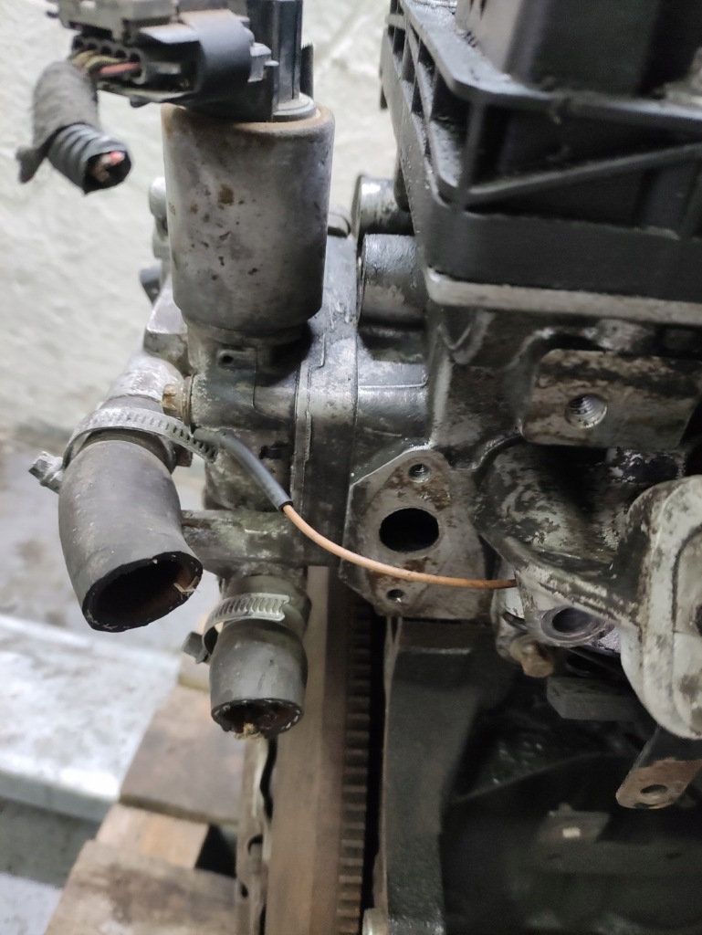 Двигатель стойку opel zafira b 1.6 16v z16xep молдинг жгут насос головка Недорого