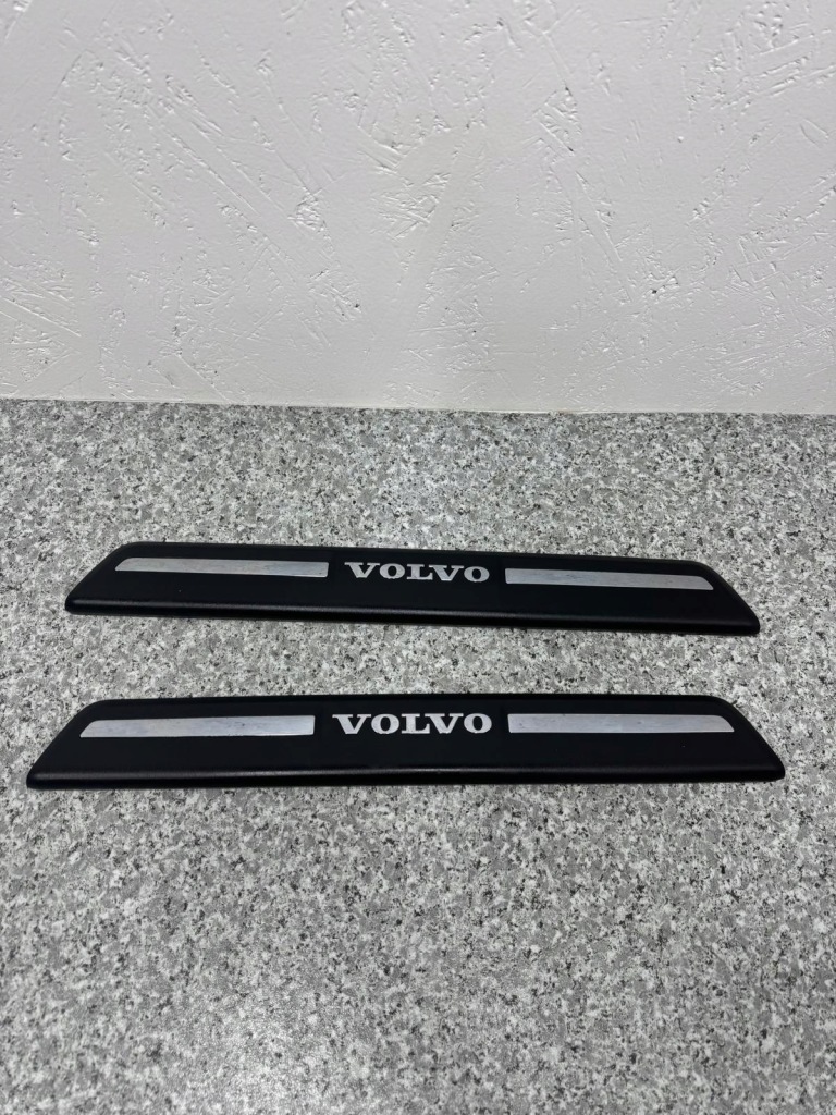 Купить Накладка  накладка порога  правая левая комплект volvo v40 2 2012-2018r 31265842