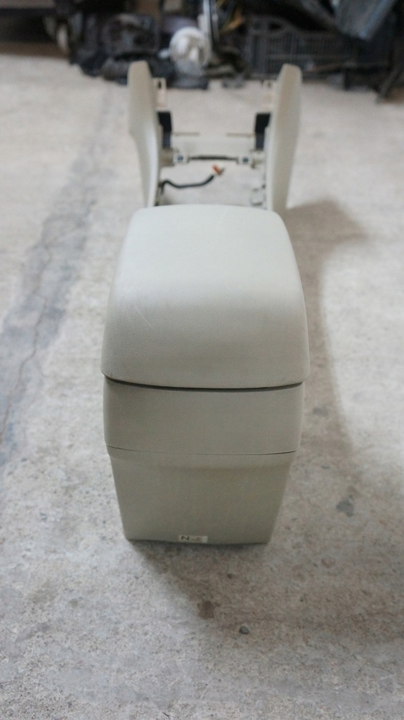 фото №5, Mazda 3 03-09 тунель середній консоль підлокітник