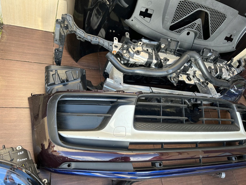 Бампер капот лампа pas передний радиатор porsche macan drugi lift 21- 3.0 с Разборки