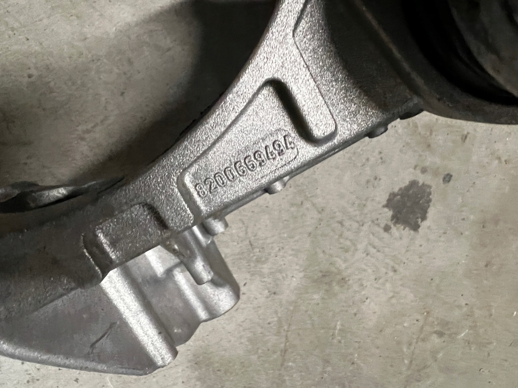 Кронштейн кронштейн натяжитель генератора renault megane iv 1.5 dci Недорого