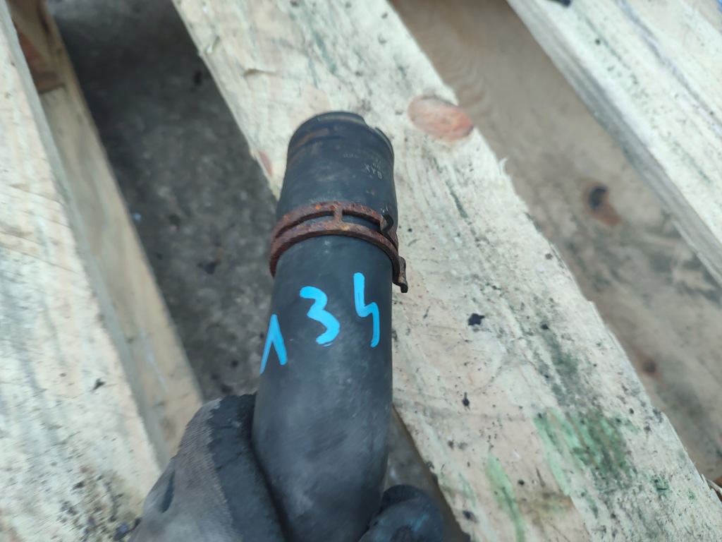 Шланг пабтрубок  воды opel corsa e 1.6 turbo opc 13402313 Недорого