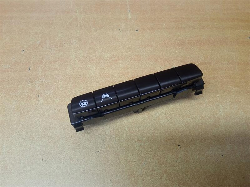 фото №1, Панель кнопка ассистент mercedes w213 a2139053303