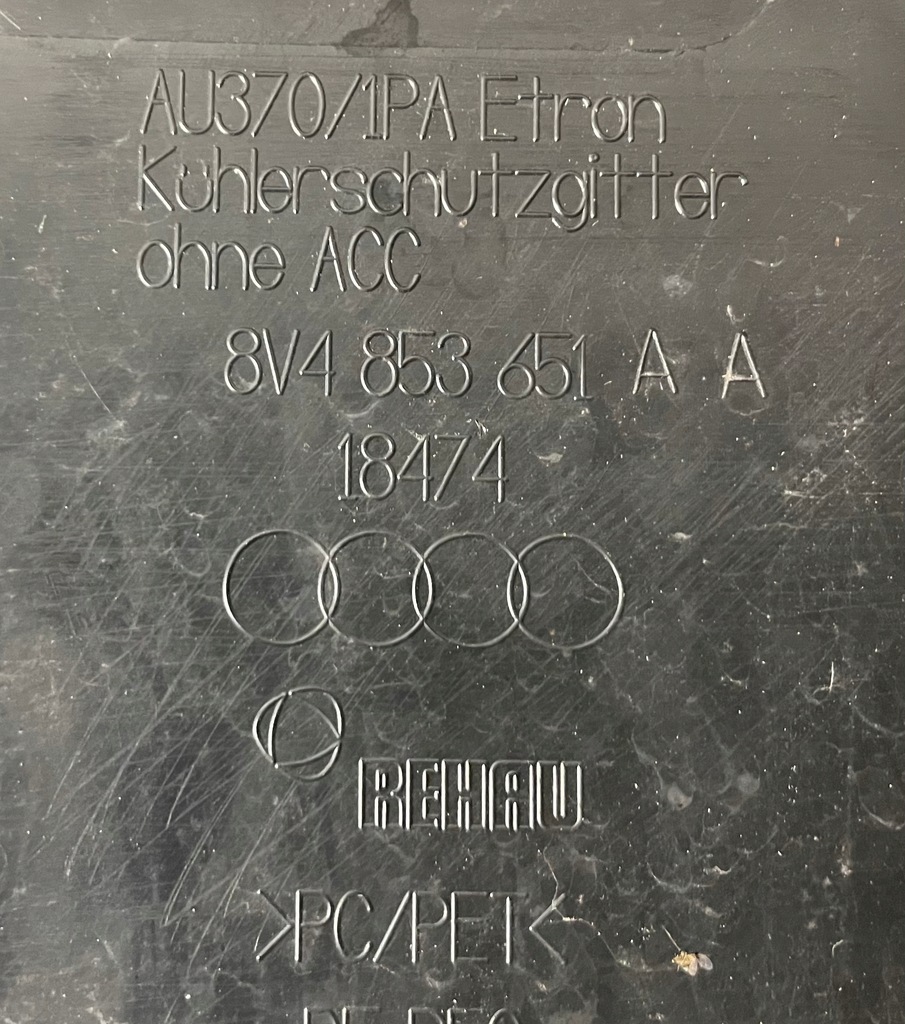 фото №6, Решітка радіатора решітка радіатора радіатора audi a3 e-tron 8v 8v4 8v4853651