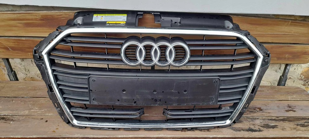 фото №1, Решітка радіатора бампера решітка радіатора audi a3 8v 8v3853651ab
