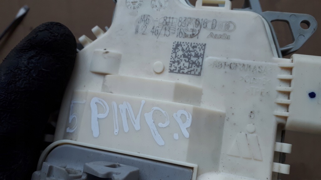 фото №6, Audi оригінальний номер 8j1837016d замок двері pin