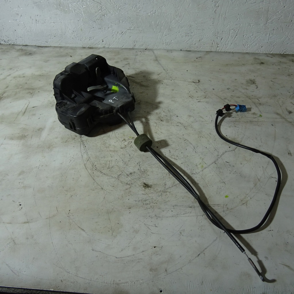 фото №1, Mercedes cls c219 замок дверь задняя правый