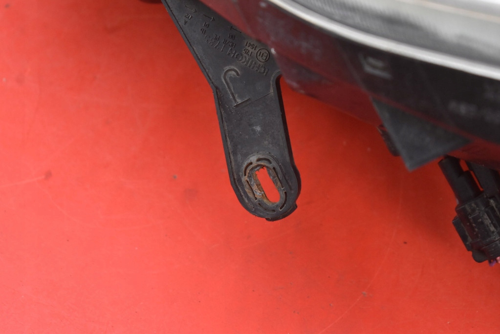 фото №9, Фара правый лампа перед uk hcr-598 nissan x-trail 2 ii t31 07-13