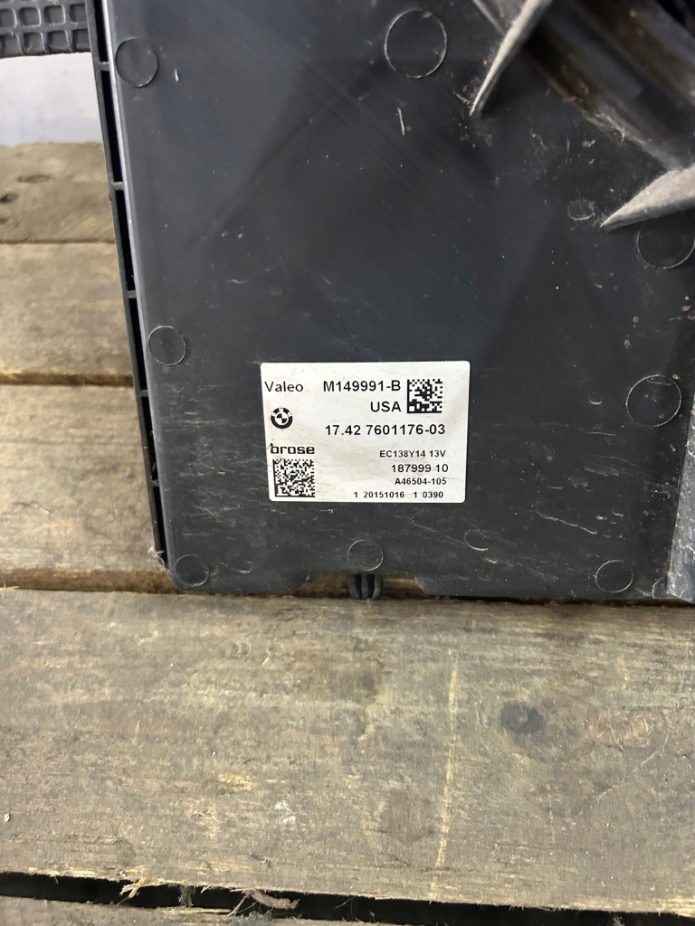 Вентилятор корпус радиатора bmw x3 f25 x4 f26 с Разборки