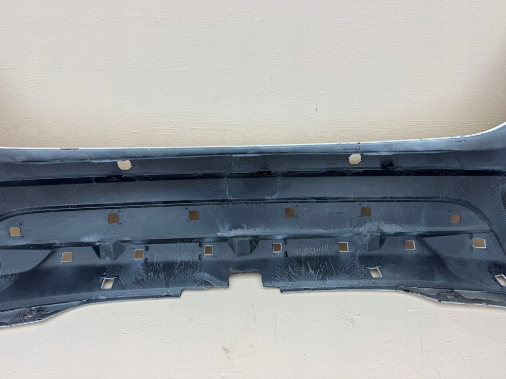 Mitsubishi outlander 3 3 рестайлінг  16r- бампер задні задній 6410c798zz Зі Шроту