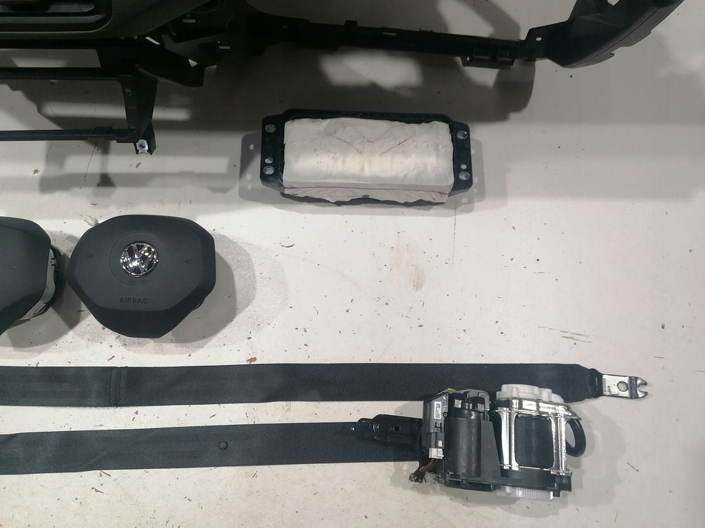 фото №9, Volkswagen vw t-cross приборная панель консоль подушка безопасности подушки безопасности ремни оригинал nowa