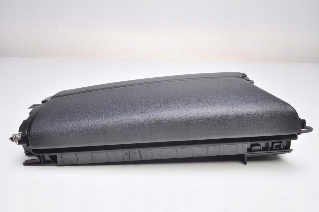 фото №8, Mercedes w205 подлокотник кожаный 2056808704