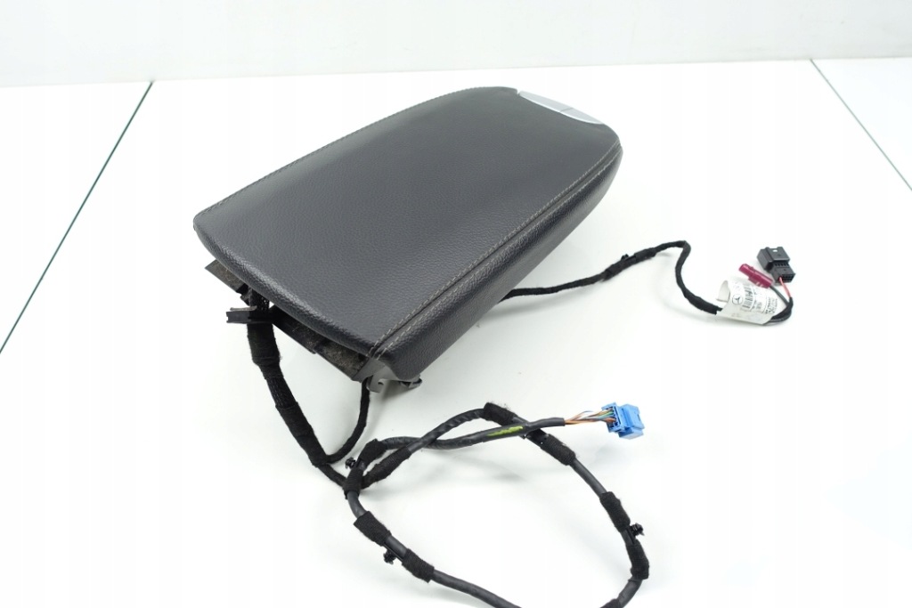 Mercedes w164 ml кришка підлокітник бардачок підлокітник замок 1645401109 в Україні