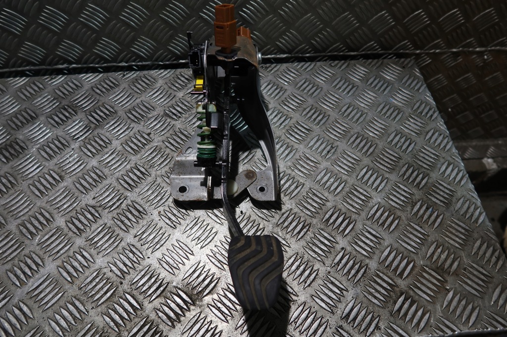 фото №1, Педаль зчеплення renault kadjar nissan qashqai ii uk