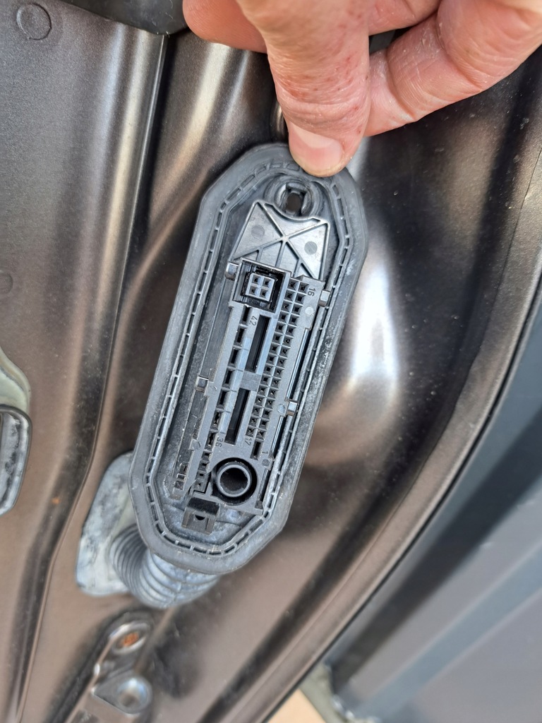 фото №16, Левая дверь задняя bmw 6 f06 lak. x11 доводчик keyless